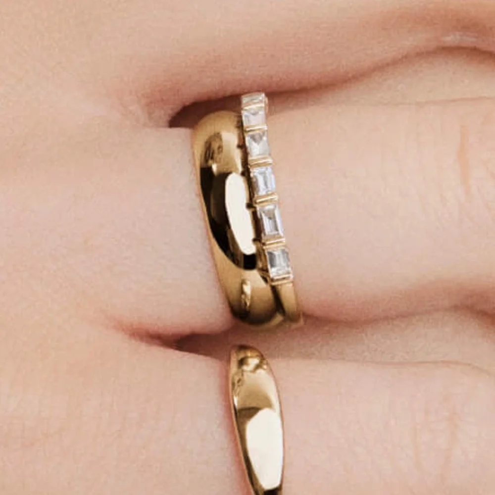 Mejuri 14k Gold Baguette Diamond Stacking Ring - Gold - Picture 4 of 4